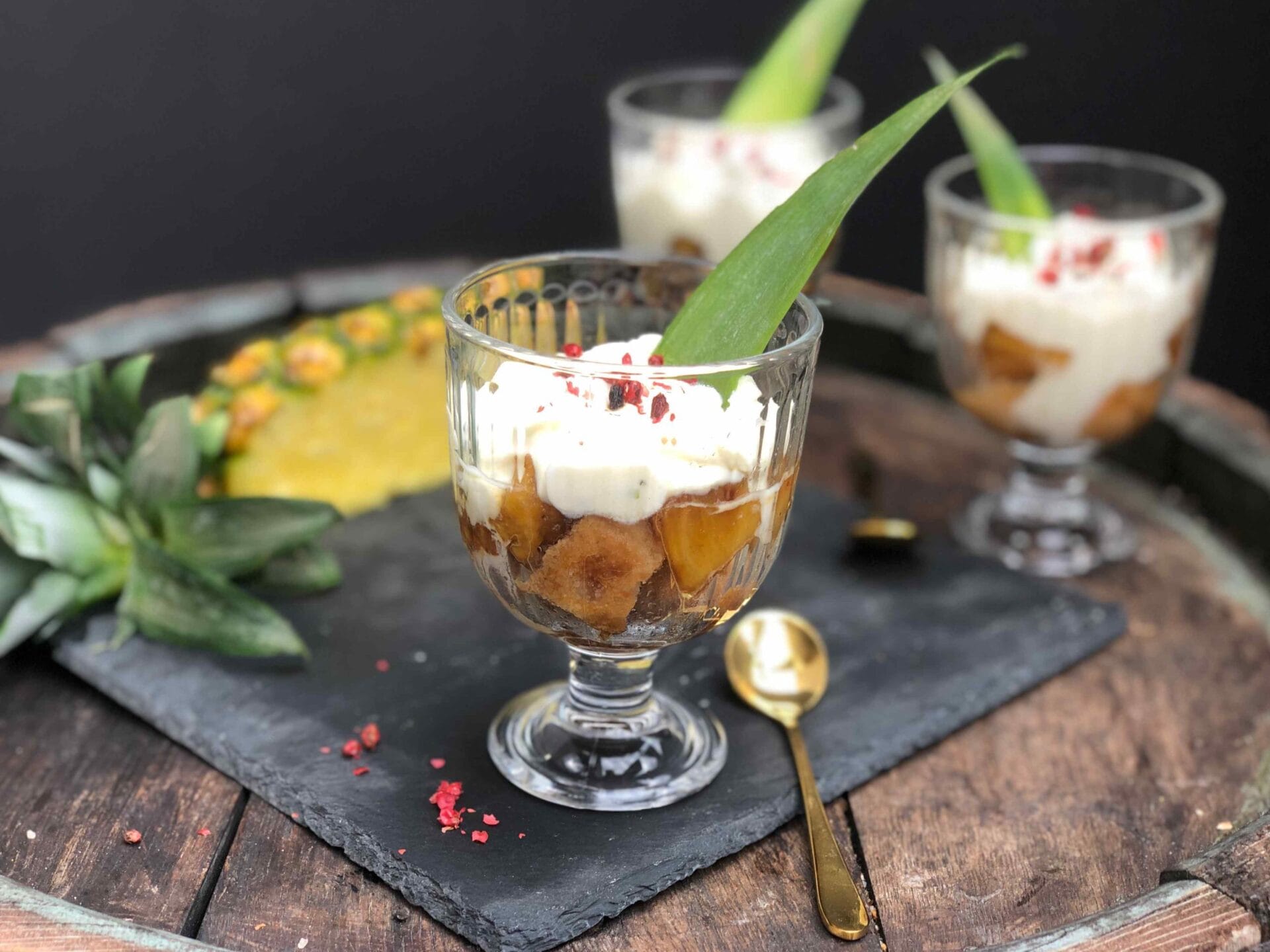 Gin and pineapple tiramisu with rosemary and mascarpone cream &amp;quot; Der ...