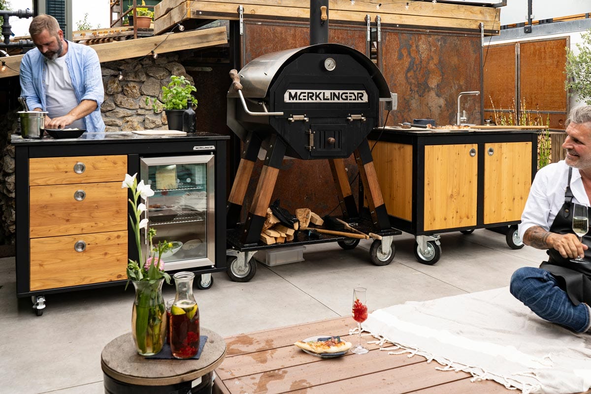TheMerklinger_wood-fired_oven_outdoor_kitchen_2