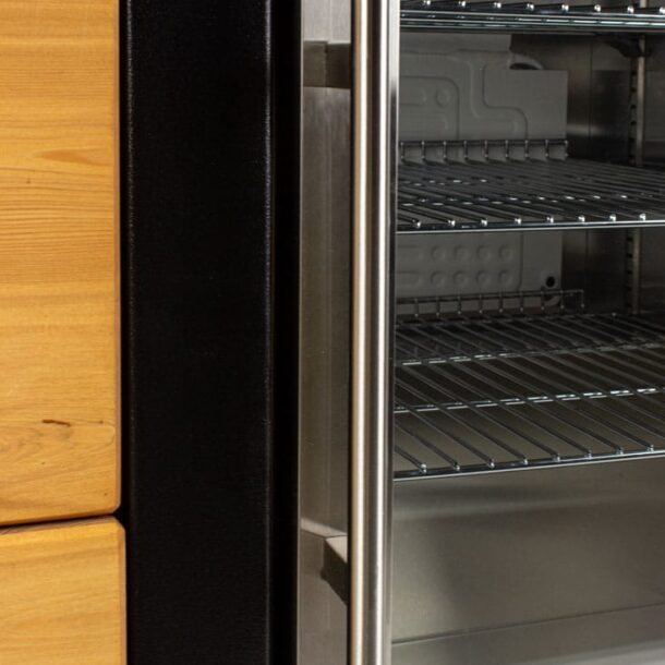 006_TheMerklinger_wood-fired_oven_grill_pizza_oven_refrigerator_module_outdoor_kitchen