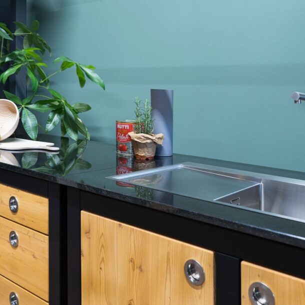 012_TheMerklinger_wood-fired_oven_grill_pizza_oven_dishwashing_module_module3drawers_outdoor_kitchen