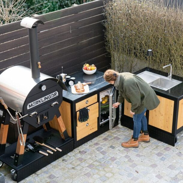 015_TheMerklinger_wood-fired_oven_grill_pizza_oven_fridge_module_dishwashing_module_outdoor_kitchen