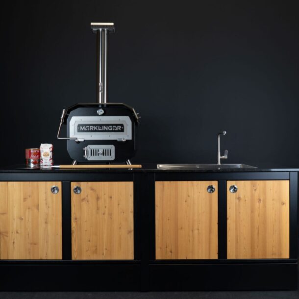 25_DerMerklinger_Holzbackofen_Bobby_Freisteller_Showroom_digi