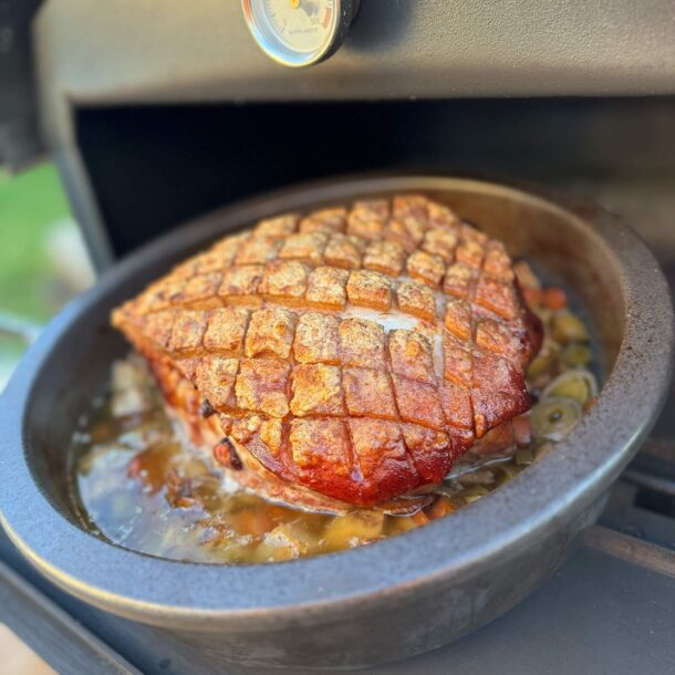 DerMerklinger_Holzbackofen_Bobby_Grillen_01