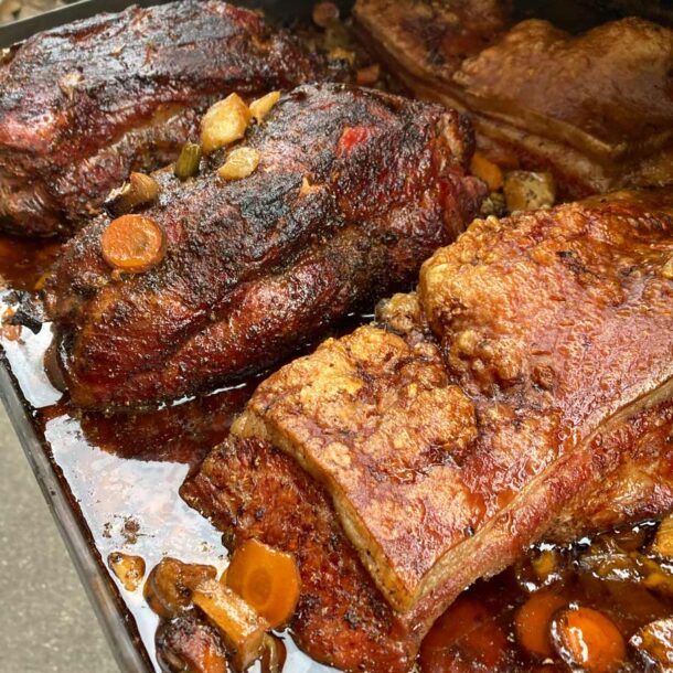 DerMerklinger_Holzbackofen_Edelstahl_Braeter_Schweinebraten_02
