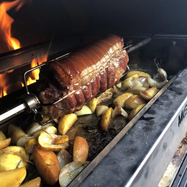 Merklinger_Holzbackofen_Porchetta