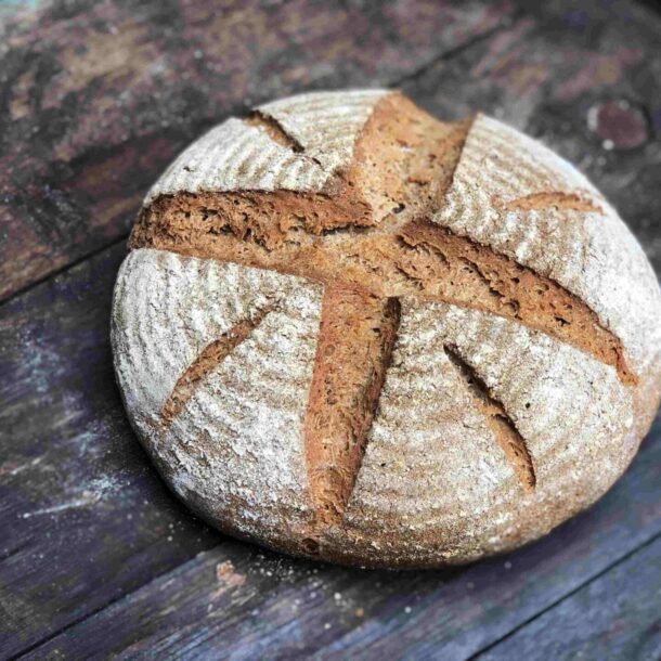 Rezepte-Merklinger-Holzbackofen-Roggen-Urkorn