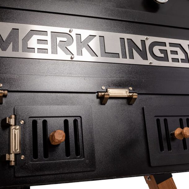 merklinger-holzbackofen-grill-pizzaofen-brotbackofen-1200-vorne-tuere-zu-zoom