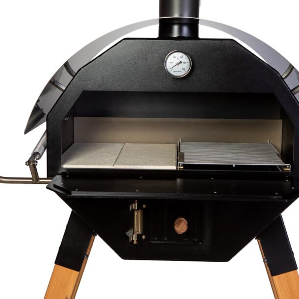 Merklinger Holzbackofen Grill Pizzaofen Brotbackofen 800 Nahansicht mit zwei Schamottsteinen und ausziehbares Grillrost