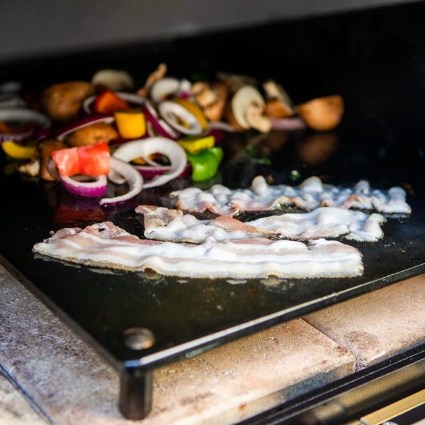 merklinger_holzbackofen_grill_pizzaofen_brotbackofen_feuerplatte