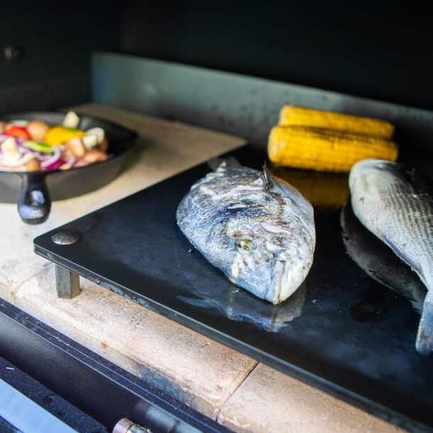 merklinger_holzbackofen_grill_pizzaofen_brotbackofen_feuerplatte3